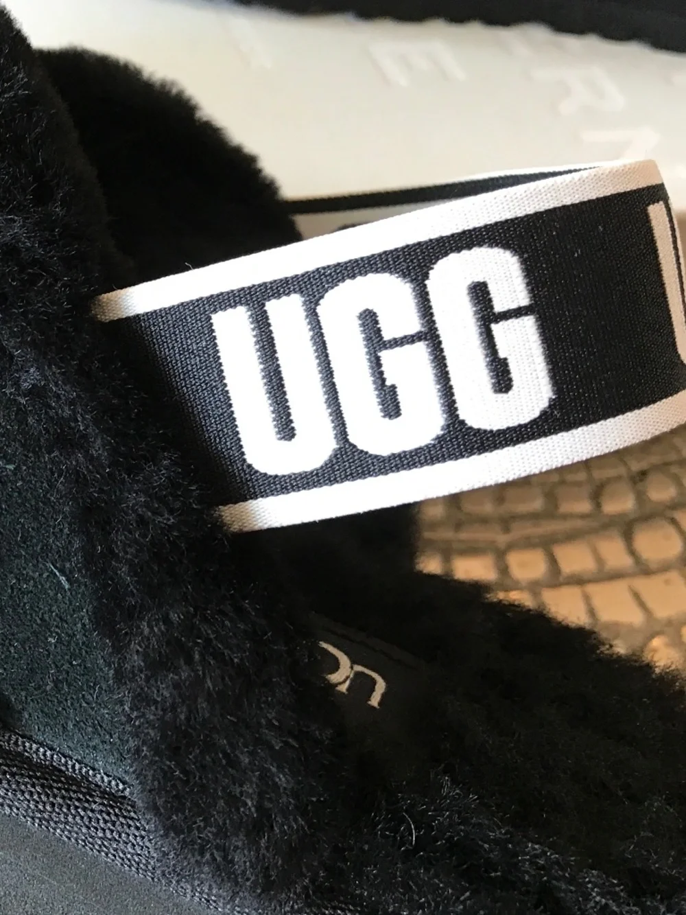 “DOWNTOWN GIRL”🔥 UGG BLACK COZY LOUNGE DISCO CROSS SLIDE PLATFORM SLIPPERS